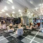 Arnor De Luxe & Hotel