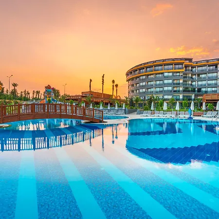 Отель Arnor De Luxe & 5*