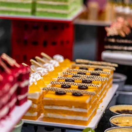 Arnor De Luxe & מלון סייד