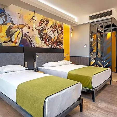 Arnor De Luxe & Hotel Side