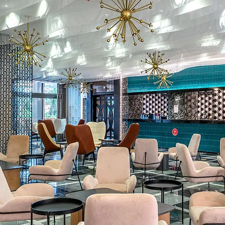 Otel Arnor De Luxe &